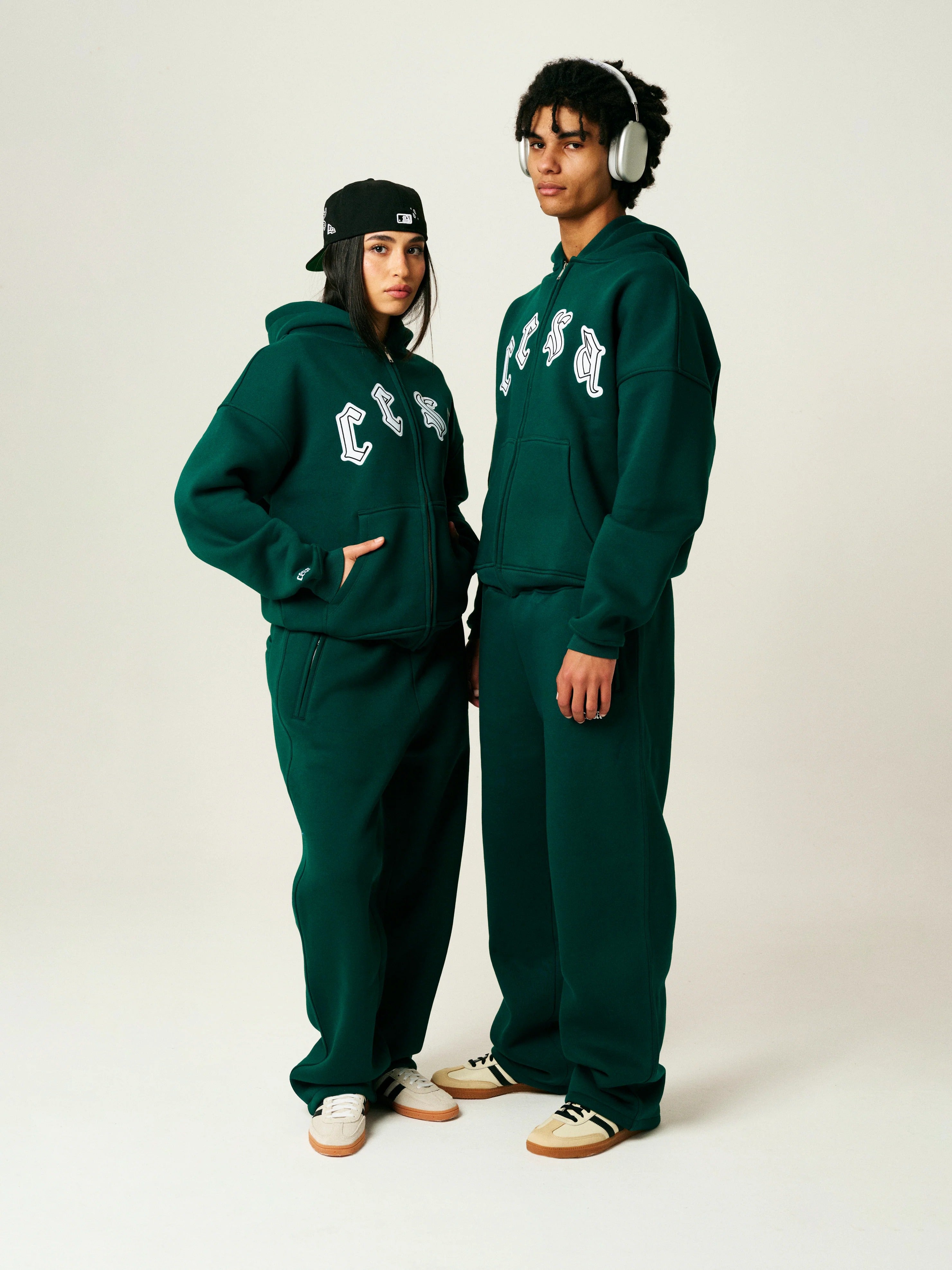 Cesa ZIPPER HOODIE™          (Free Sweats)